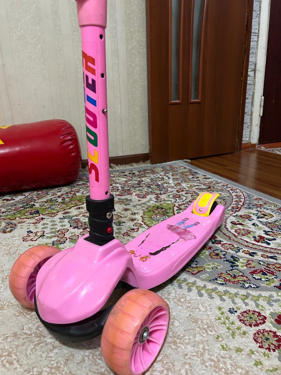 Самокат 1000сом