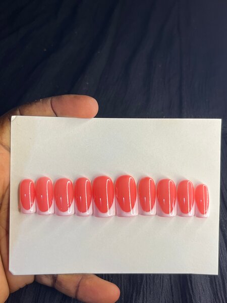 Ongles confectionnés