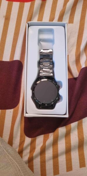 Montre connectée multifonction