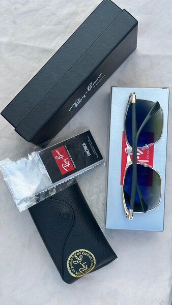 Lunettes de soleil Ray-Ban Tech élégantes