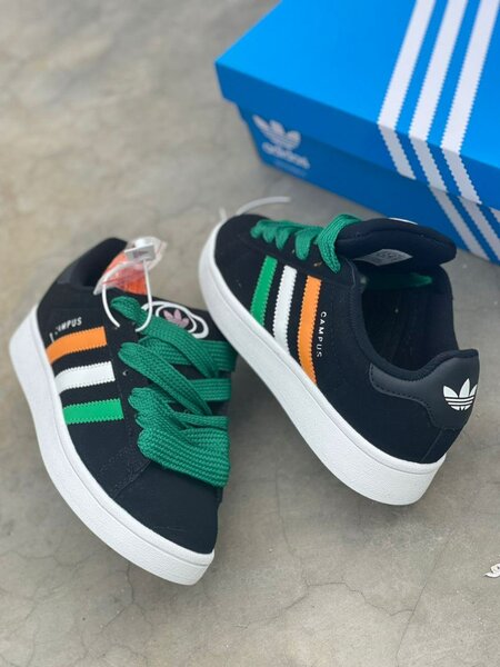 Adidas campus