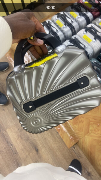 Sac à main en forme de coquillage