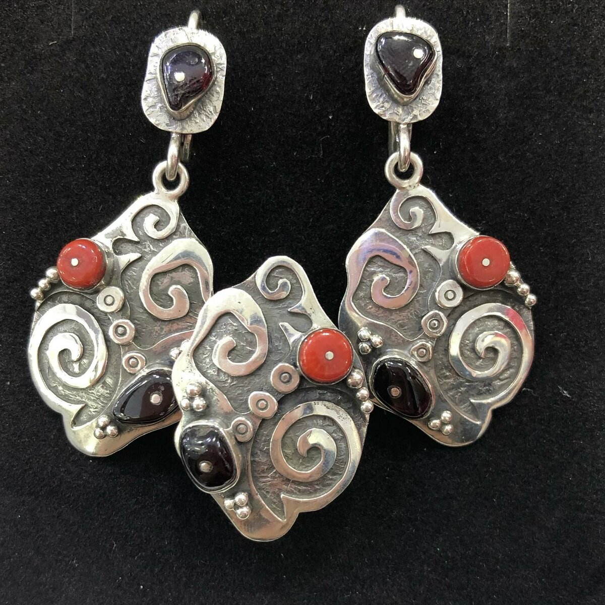 ЭТНО-КОМПЛЕКТЫ с натуральными камнями