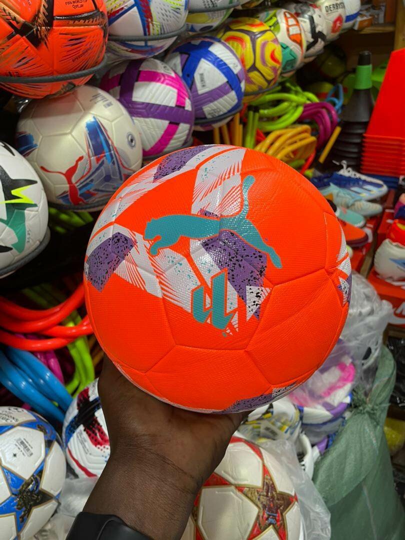 Ballon de football coloré