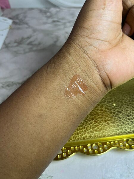 Huile à lèvres hydratante