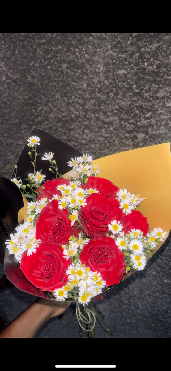 Bouquet de Roses Rouges Éclatantes