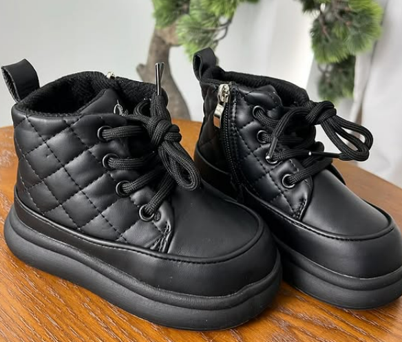 Детские ботинки