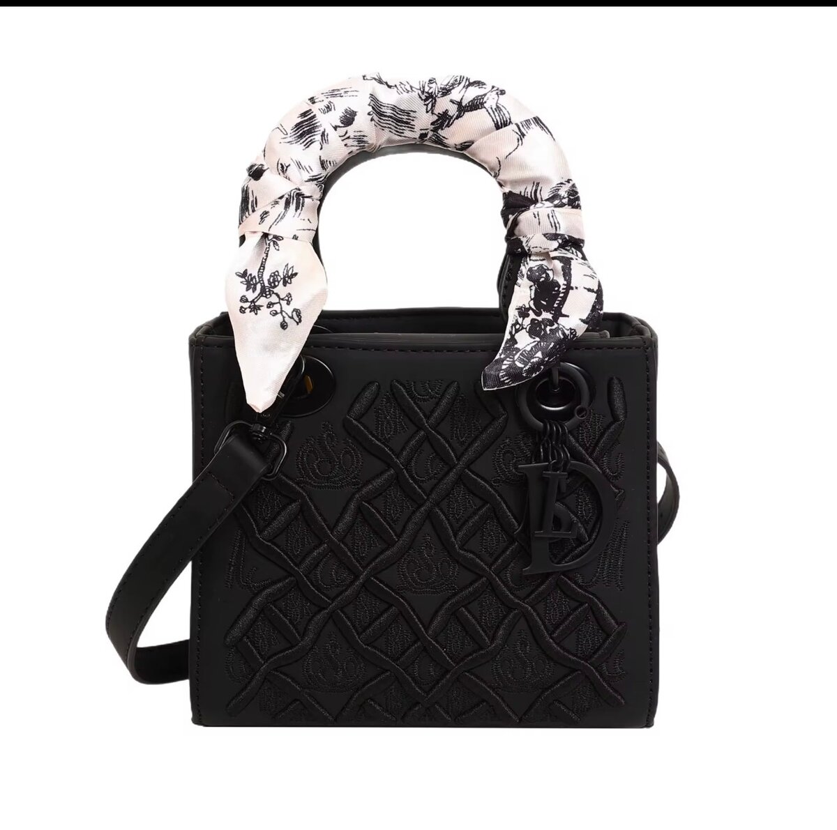 Sac à main élégant avec foulard