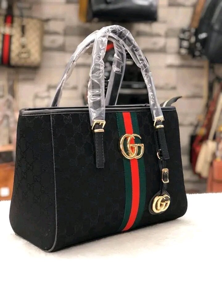 Sac à main en cuir élégant