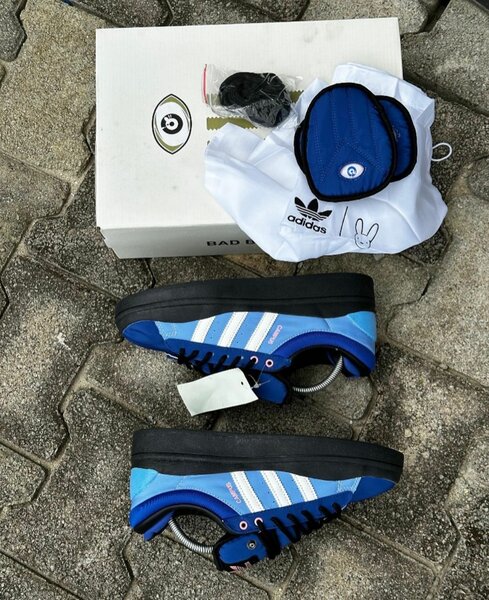Sneakers bleus tendance