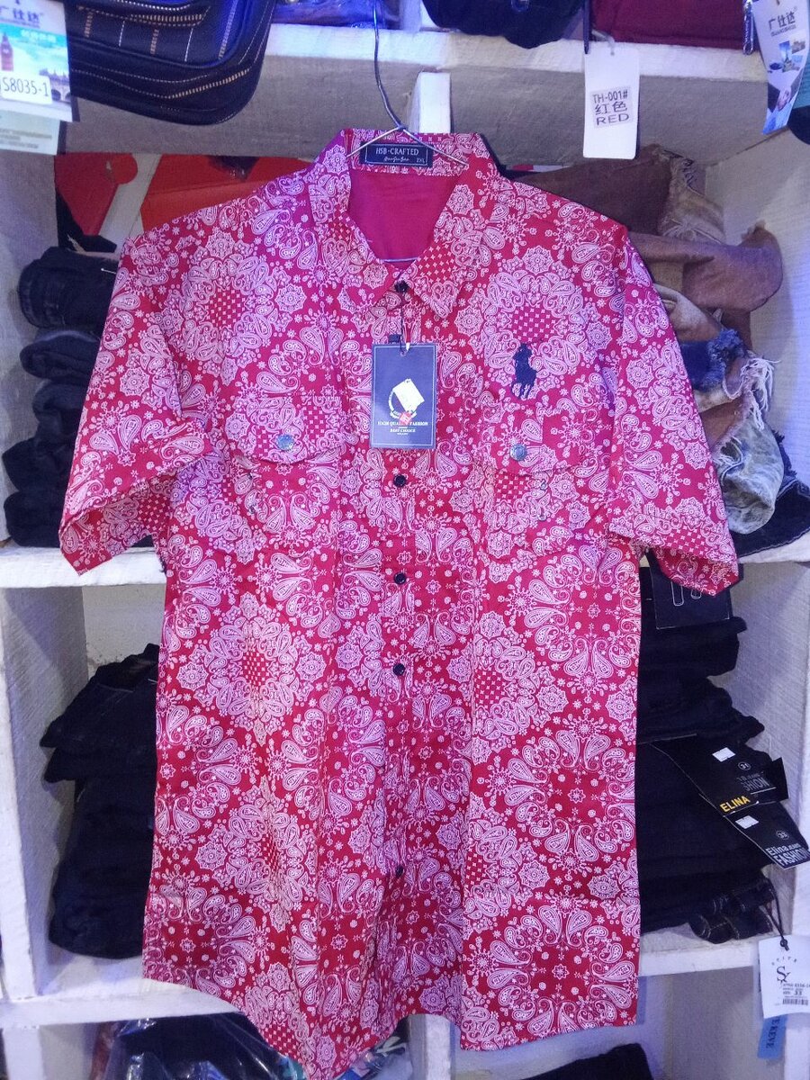 Chemise homme motifs rouges