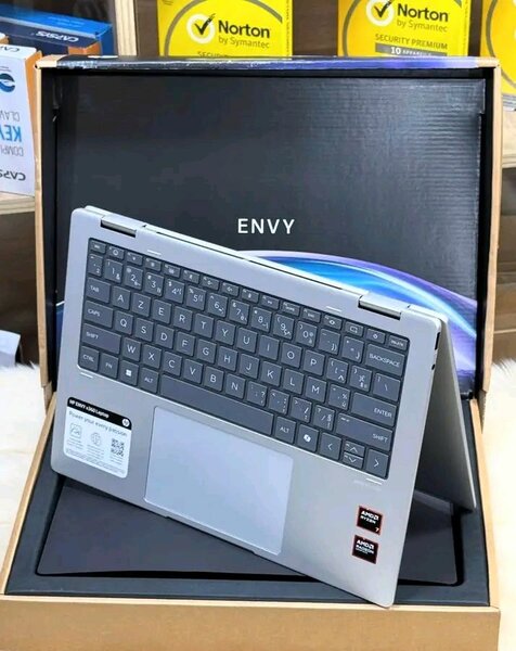 Ordinateur portable tactile moderne