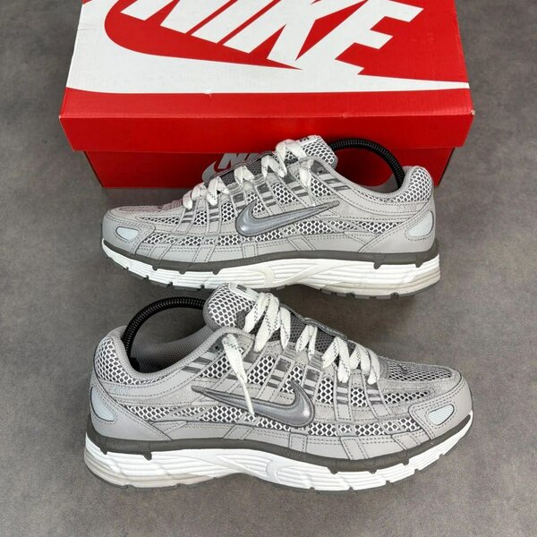 Baskets de running Nike gris