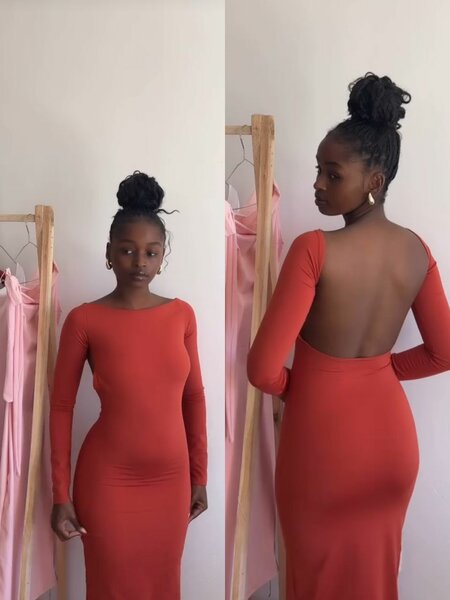 Robe moulante dos nu élégante