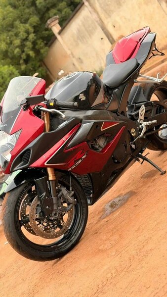Moto sportive de haute performance