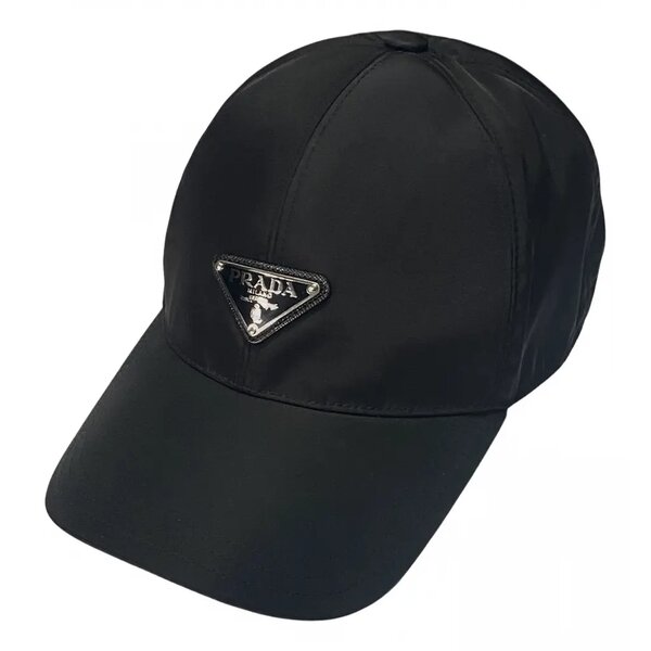 Casquette noire élégante