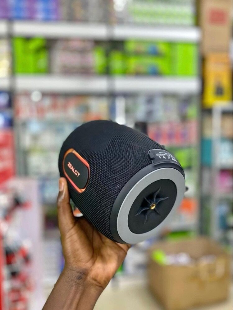 Zealot s64 SuperBass