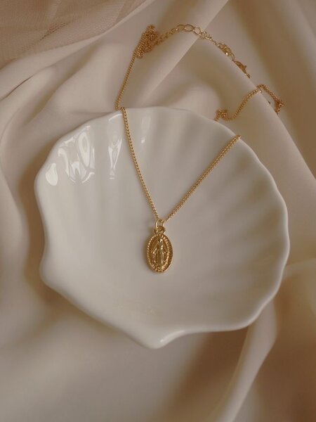 Collier en pendentif doré