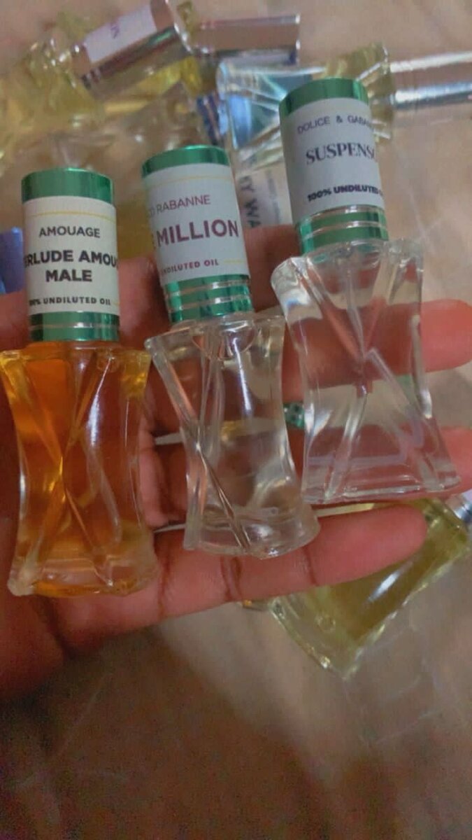 Perfume oil