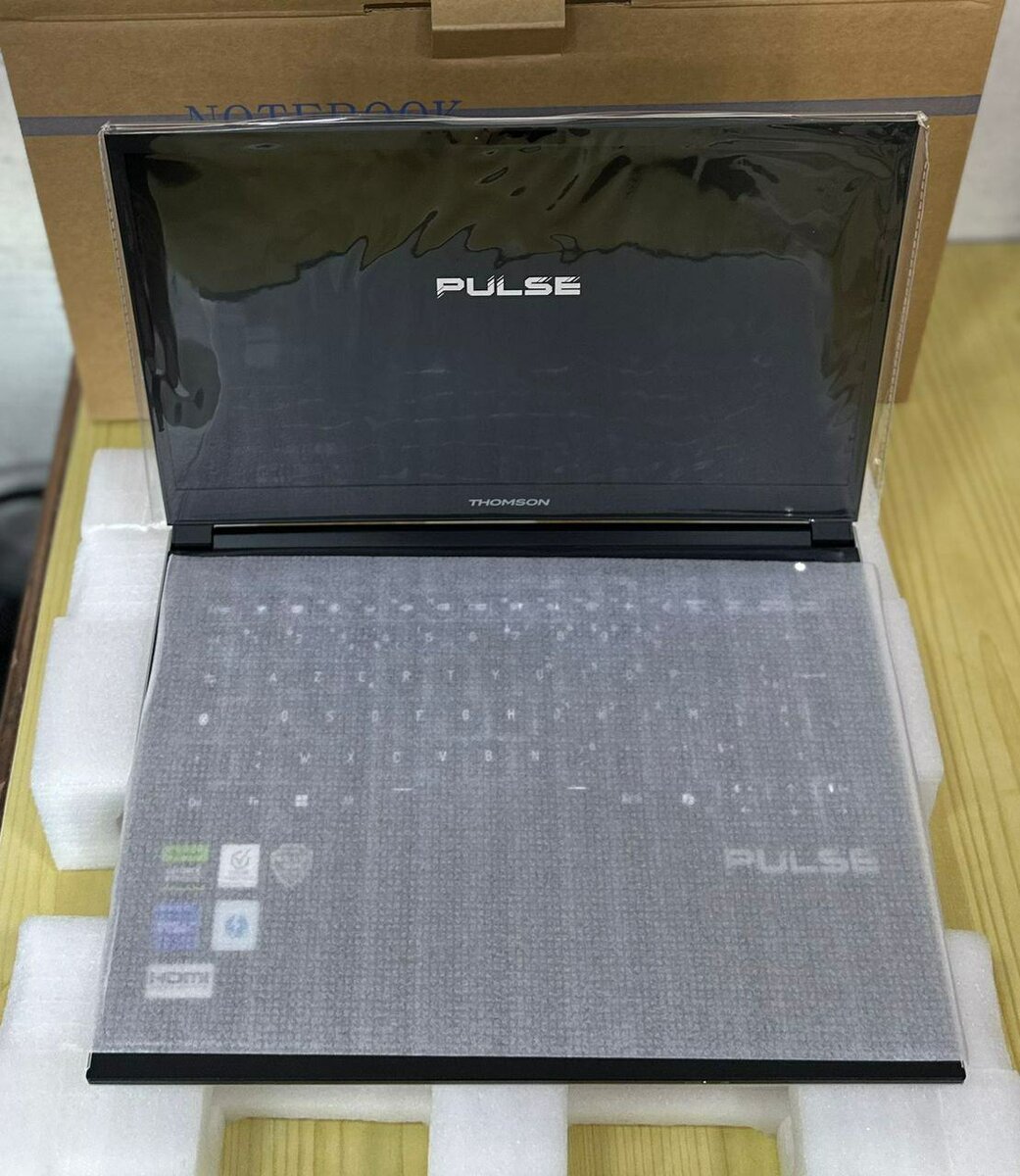 thomson pulse v5x core ultra 7 14th génération