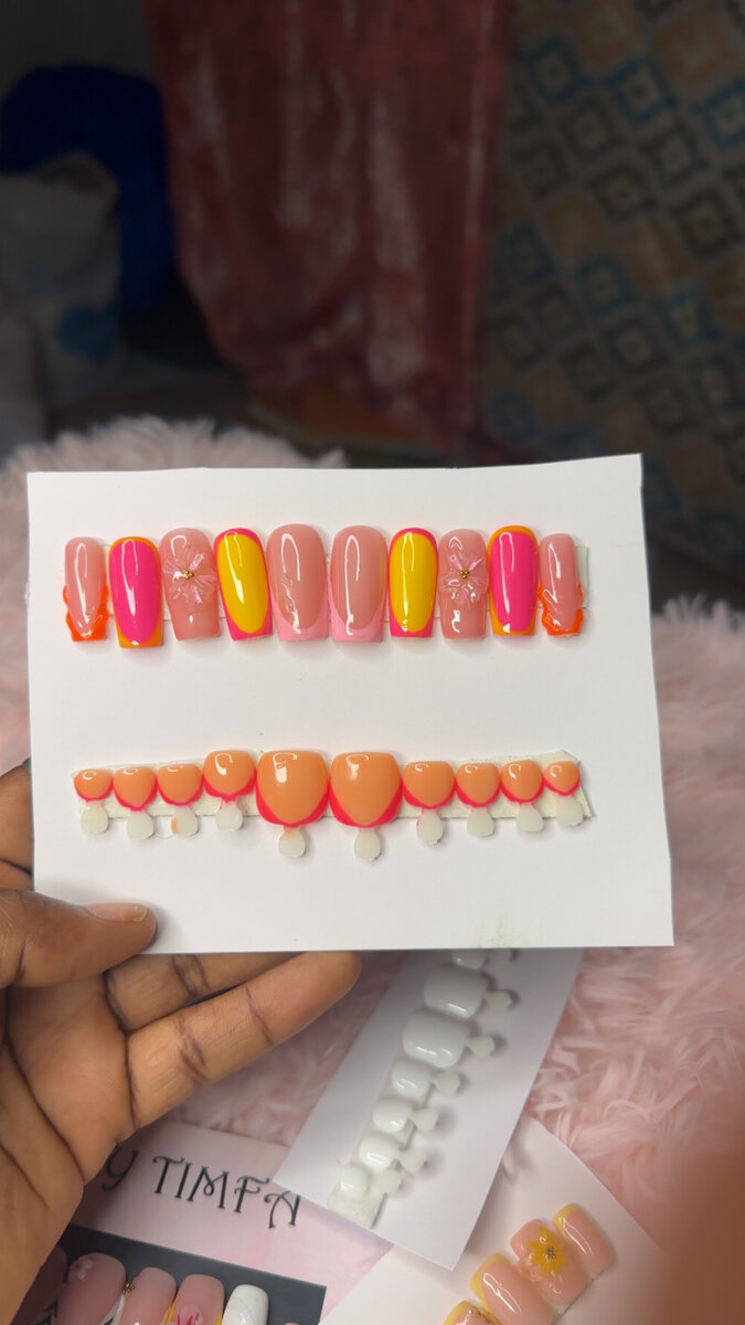 Ongles Artificiels Rouge et Multicolore