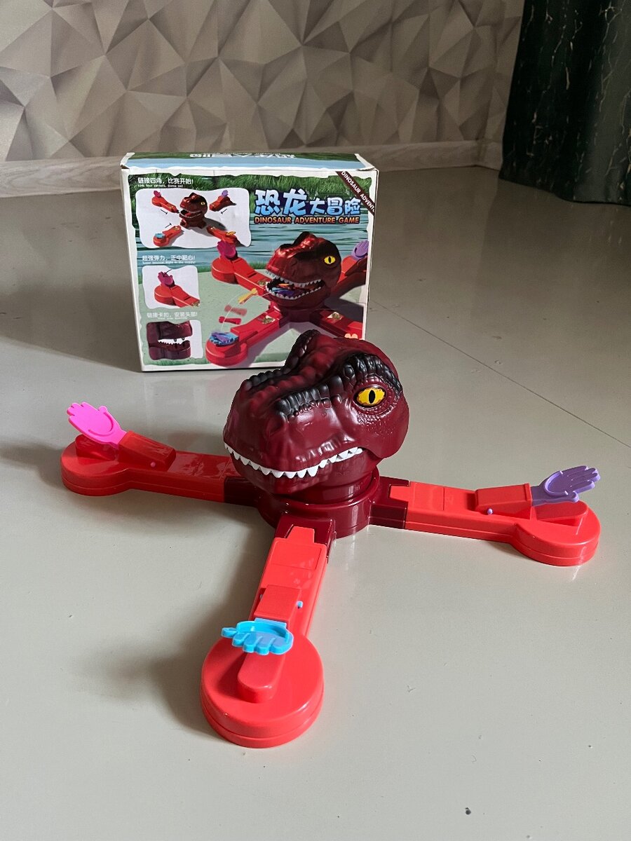 Настольная игра «Голодный Динозавр»