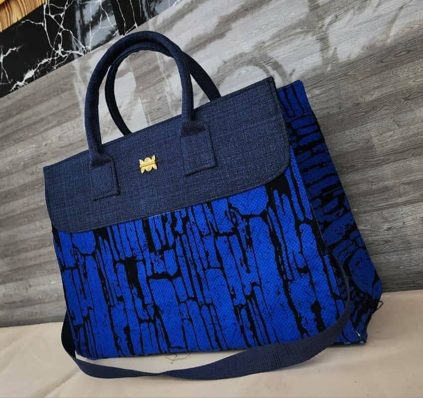 Sac à main en tissu coloré