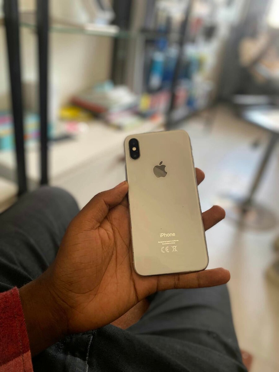 iPhone X 64Gb