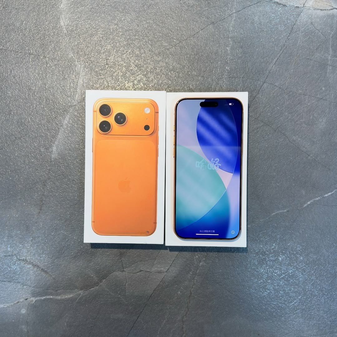 iPhone 17pro max orange 256 Go