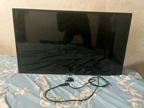 Téléviseur LED Inasco 32"