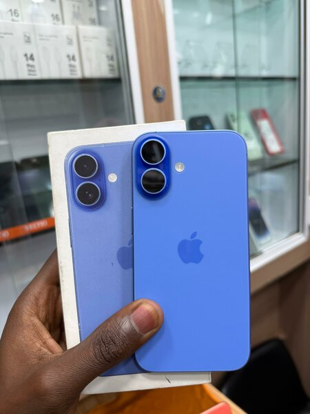 Disponible  iPhone 16simple