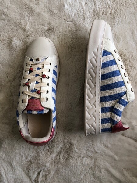 Mocassins noirs élégants femme