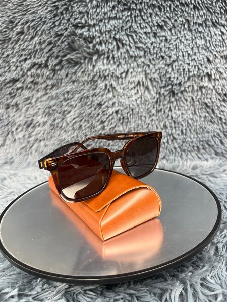 Lunettes de soleil chic UV