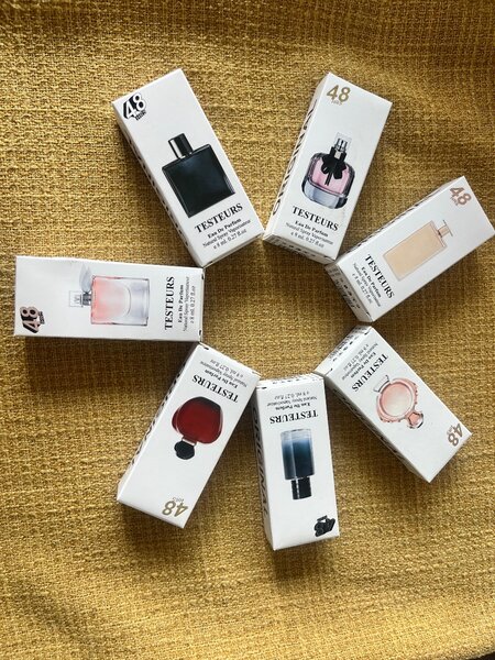 Ensemble de Testeurs de Parfums