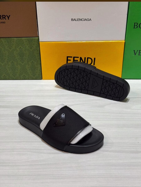 Sandales élégantes unisexes