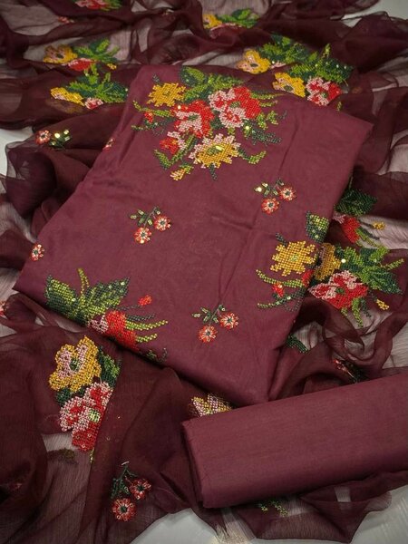 Ladies suit