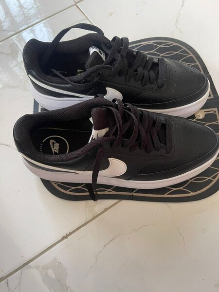 Original NIKE sneakers