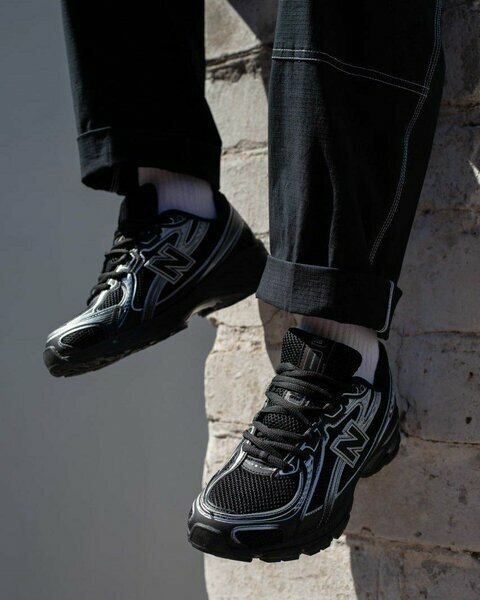 Baskets New Balance 740 noires homme