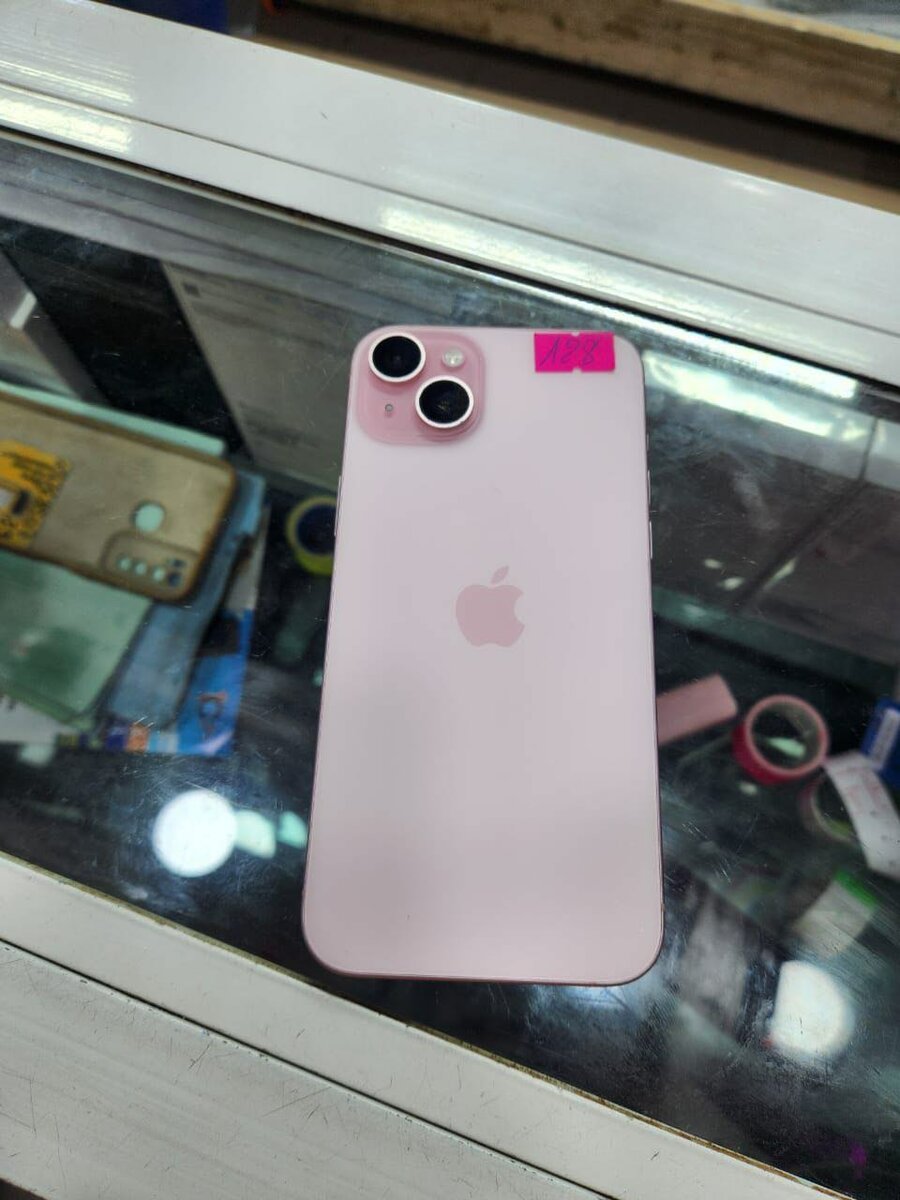 Iphone 15 plus 128giga et CE