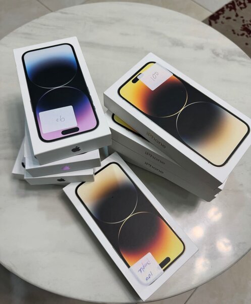 IPhone 14 Pro Max in box