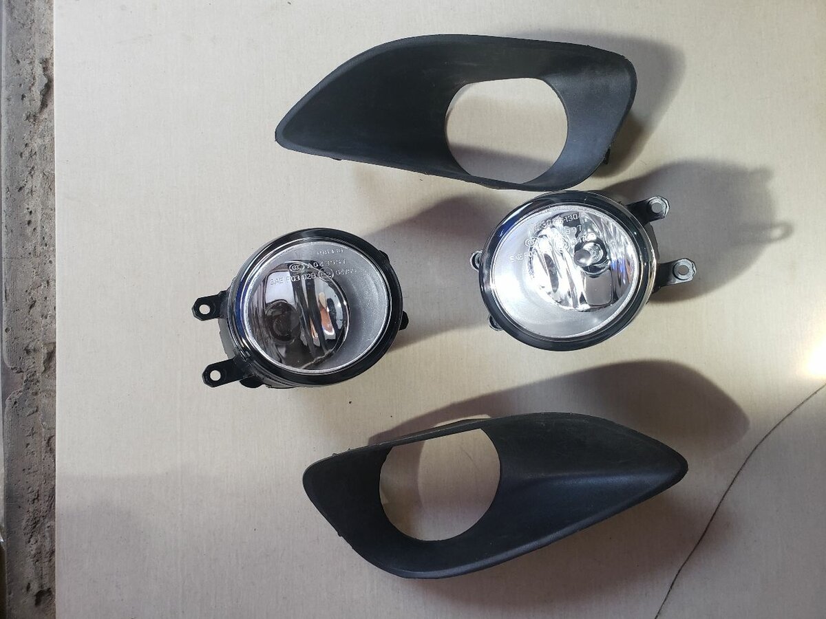 Toyota yaris 2008 2009 2010 foglight and foglight covers