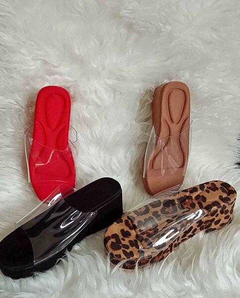 Sandales compensées transparentes