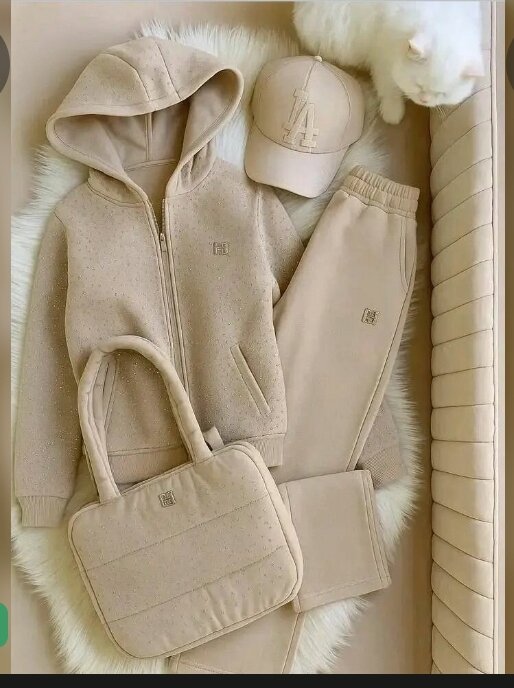 Ensemble de survêtement beige