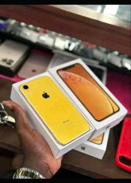 Smartphone performant en jaune