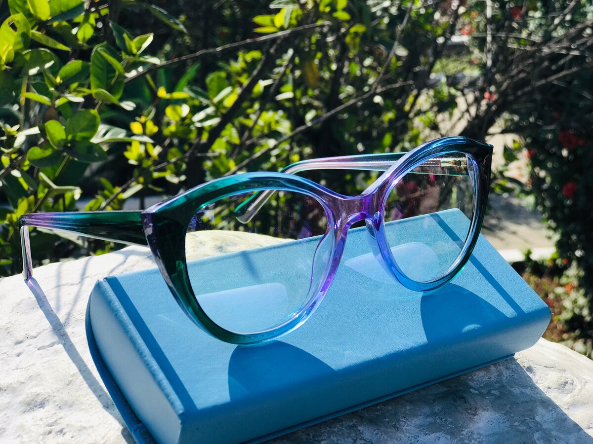 Optical frame for lens