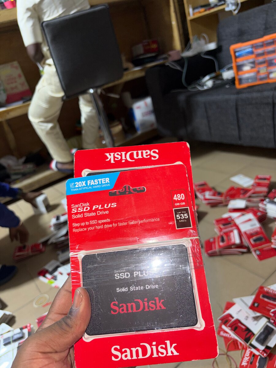 Disques SSD 480GB Kingston et SanDisk