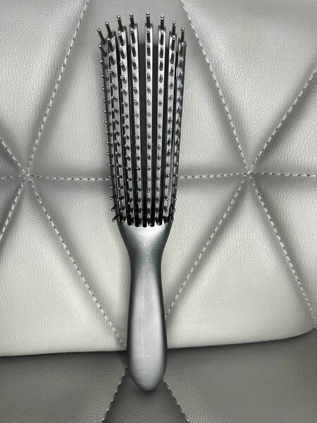 Flexible Detangling Brush