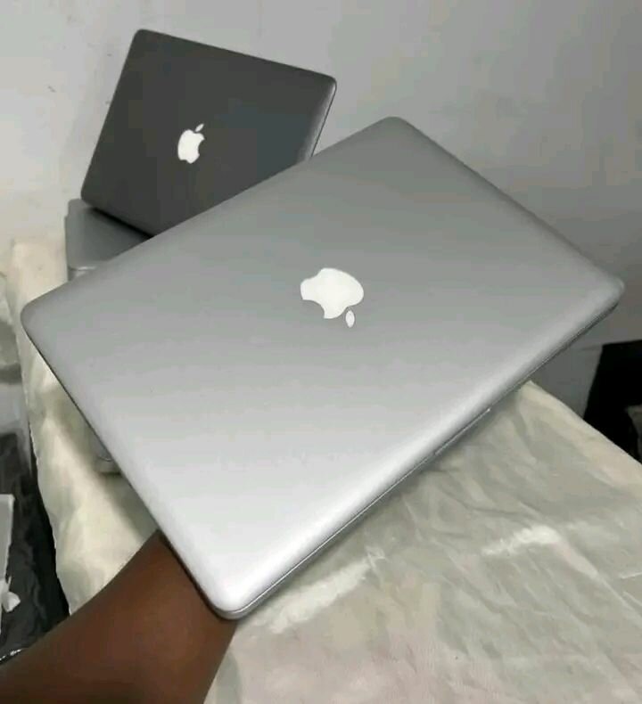 Portable Laptop MacOS