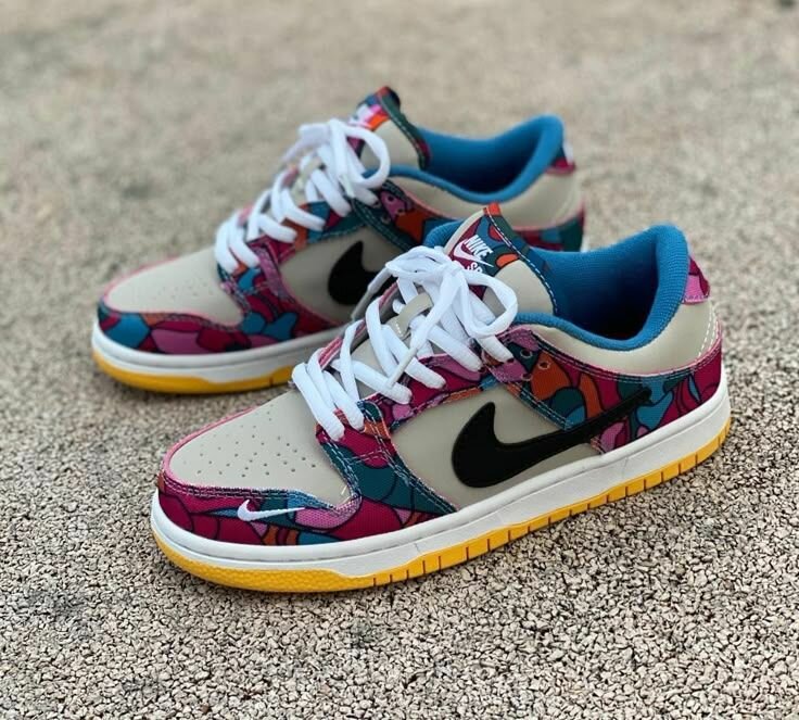 Baskets colorées tendance