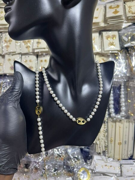 Collier perles élégantes